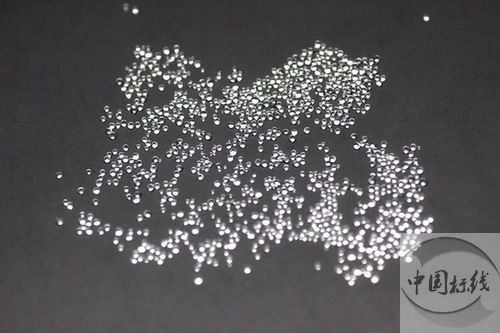 蔚县金属表面处理厂喷砂玻璃微珠清理
